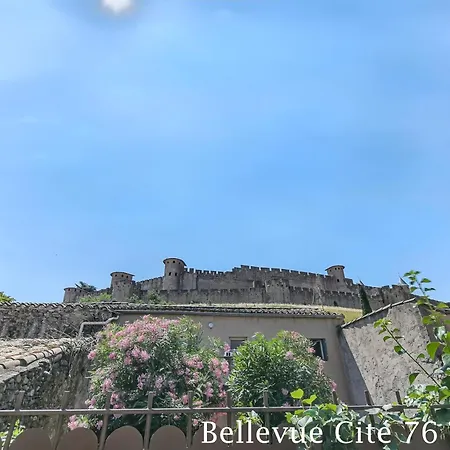 Holiday home Les Bellevue Cite Trivalle, Cite 500M, Free Private Car Park On Demand, Free Public Car Park 200M, Aircon, Wifi, Cite View Terrace *