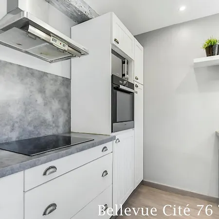 Les Bellevue Cite Trivalle, Cite 500M, Free Private Car Park On Demand, Free Public Car Park 200M, Aircon, Wifi, Cite View Terrace *