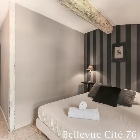 Les Bellevue Cite Trivalle, Cite 500M, Free Private Car Park On Demand, Free Public Car Park 200M, Aircon, Wifi, Cite View Terrace Holiday home