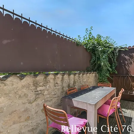 Les Bellevue Cite Trivalle, Cite 500M, Free Private Car Park On Demand, Free Public Car Park 200M, Aircon, Wifi, Cite View Terrace Casa vacanze Carcassonne
